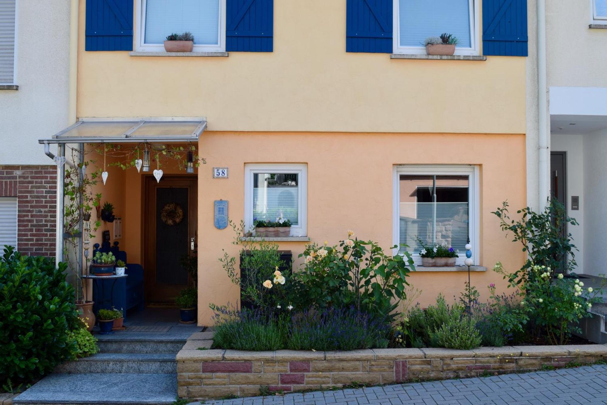 Ferienwohnung Ruth Neustadt an der Weinstraße Esterno foto